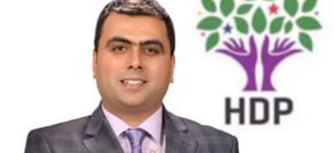 HDP'de istifa depremi