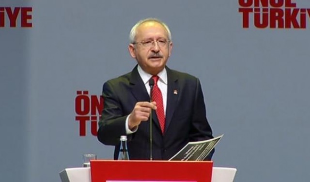 Kılıçdaroğlu CHP'nin seçim bildirgesini açıklıyor