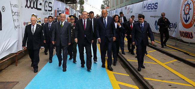 Cumhurbaşkanı Erdoğan harp gemisinin denize indirilme törenine katıldı.