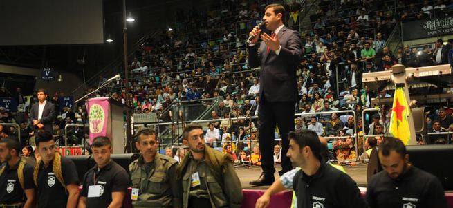 Selahattin Demirtaş'ı Almanya'da PKK'lılar korudu