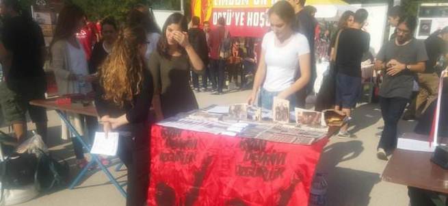 ODTÜ'de oryantasyon standı