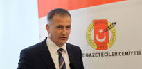 Ekrem Dumanlı istifa etti
