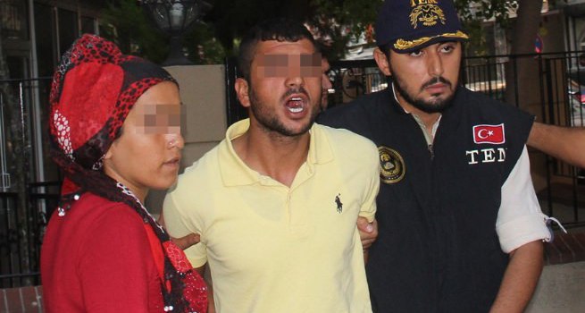 Adana'da teröristin ailesi gazetecilere saldırdı