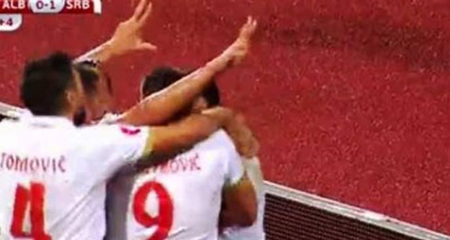 Çetnik selamı veren Tosic tepki topladı