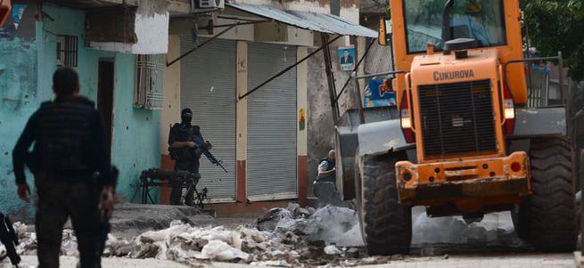 Diyarbakır'da dev terör operasyonu