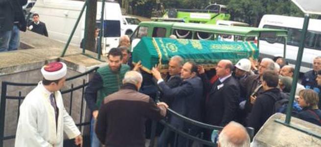 Levent Kırca son yolculuğuna uğurlandı