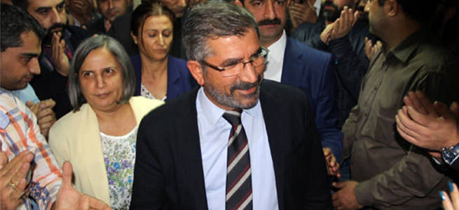 Tahir Elçi gözaltına alındı