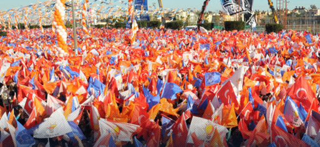 MHP'li başkan adayı AK Parti'ye katıldı
