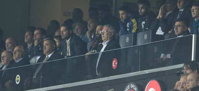 Usta yazarlar Fenerbahçe-Ajax maçını yorumladı