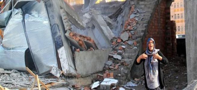 ‘Haraç istediler, eşimi dağa kaldırıp evimi yıktılar’