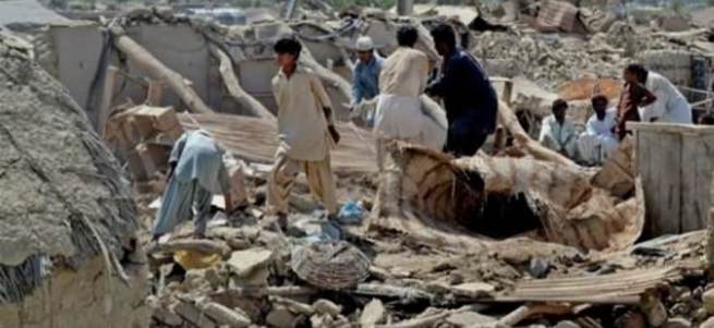 Afganistan'da 7,6 büyüklüğünde deprem