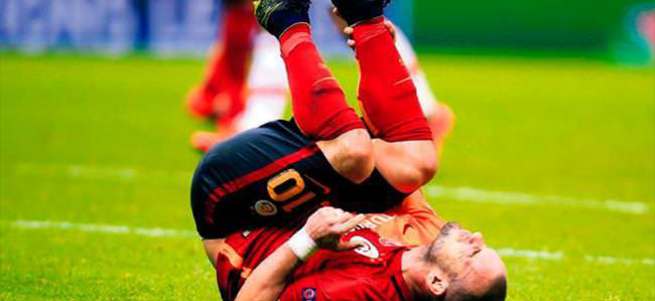 Sneijder'i doğradılar