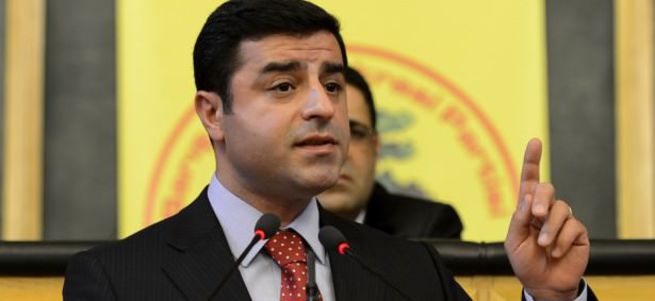 Türkiye PYD'yi vurdu Demirtaş ağzını bozdu