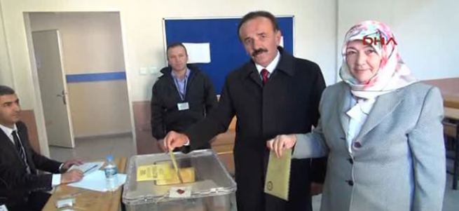 Bağımsız adaya eşi bile oy vermedi mi?