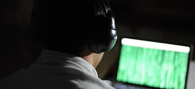 Paralel yapı patronların özel hayatını takip etmiş