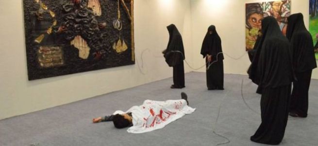 TÜYAP'ta çarşaf üzerinden İslam'a hakaret