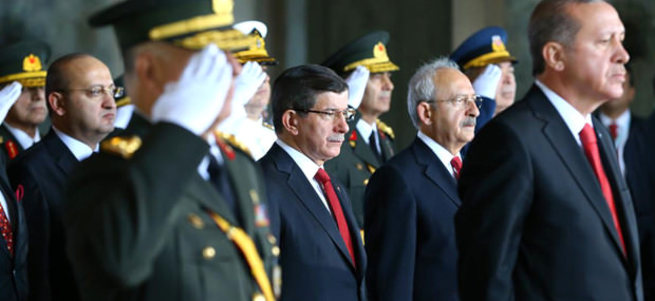 Bahçeli ve Demirtaş Anıtkabir'e gitmedi