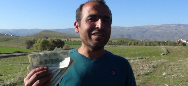Göktaşı satarak zengin oldu!