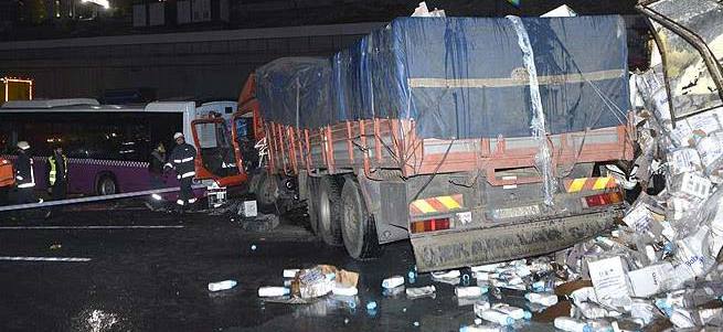 İstanbul'da zincirleme kaza