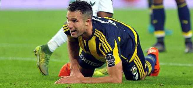 Van Persie gidiyor mu?