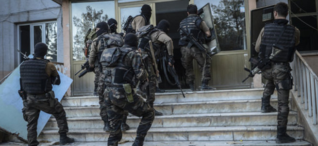 Nusaybin'de teröristlere yönelik operasyon devam ediyor