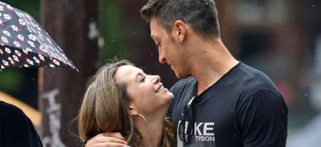 Mandy Capristo'dan Amine Gülşe'ye sert gönderme