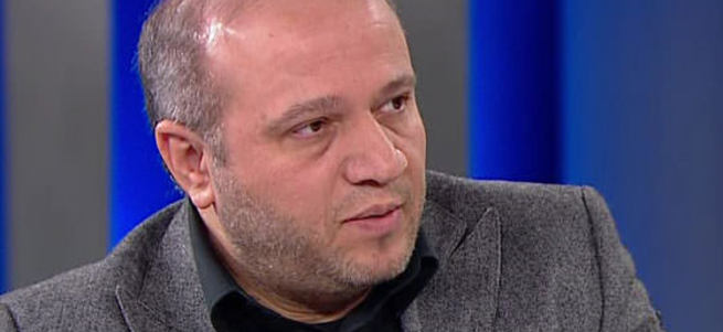 İNSAN BİRAZ UTANIR AHMET HAKAN