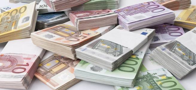 Türkiye, 2 yıl içinde 'EURO'ya geçiyor