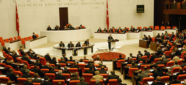 5 bakanın yardımcıları belli oldu