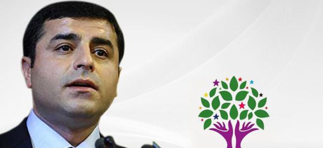 Demirtaş isyanda: Batıda niye hendek kazılmıyor