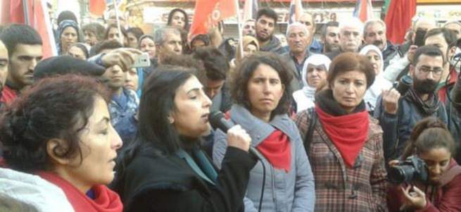 Figen Yüksekdağ teröristin cenazesine katıldı
