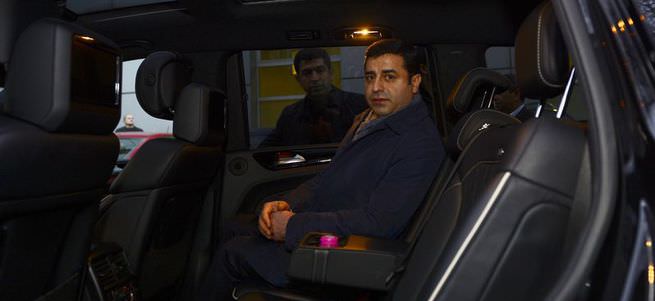 Demirtaş Moskova'da HDP ofisini açamadı
