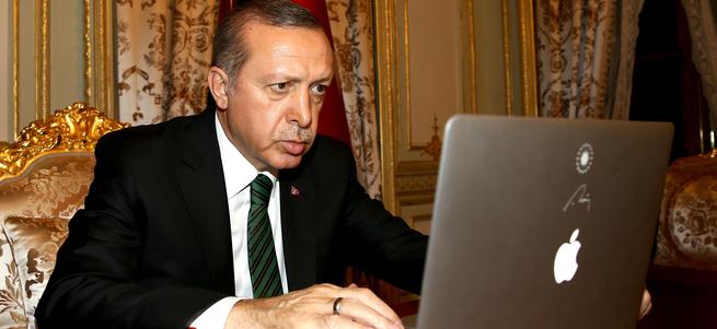 Apple'dan Erdoğan'a özel MAC
