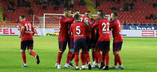 Mersin İdmanyurdu maça çıkacak