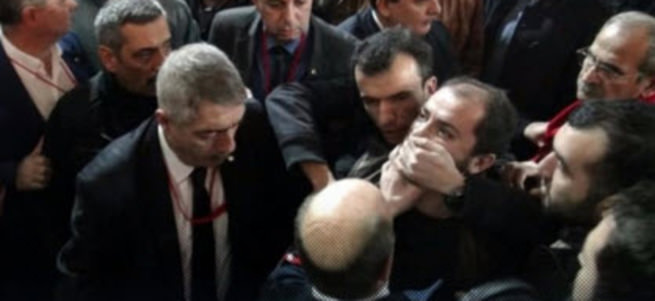 CHP kongresinde arbede! 1 yaralı, 2 gözaltı