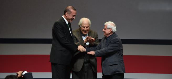 Ahmet Hakan’a sert cevap verdi