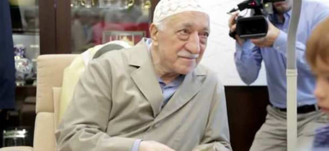 FETÖ bağış yaptı, Clinton köşeye sıkıştı