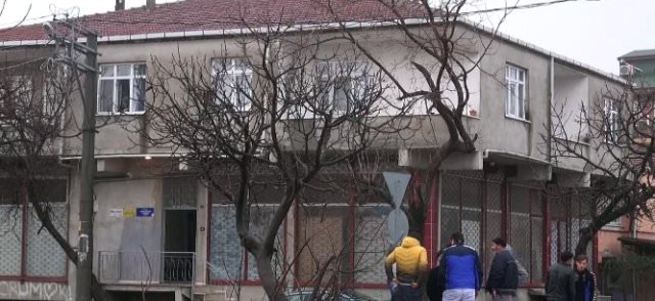 Kocaeli'de 4 çocuk babası kendisini astı