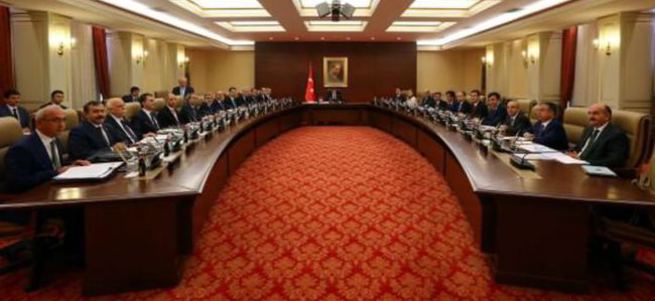 Türkiye'deki mal varlıkları donduruldu