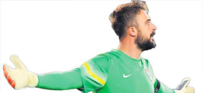 İlk feda Onur'dan