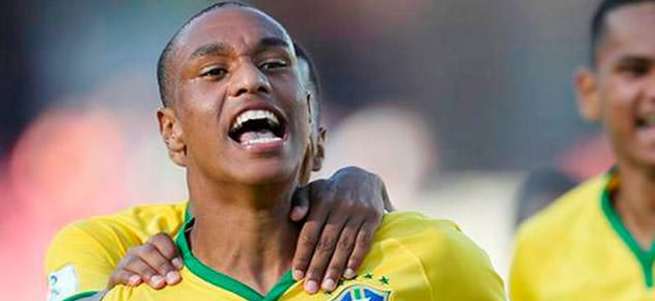 Leandrinho'ya 'Efsane' destek