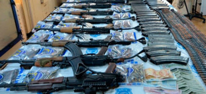 12 teröristin öldürüldüğü villadan çıkan malzemeler