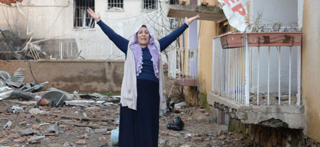 Diyarbakırlı kadın PKK'ya isyan etti