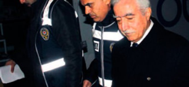 Eski başkan vekiline FETÖ gözaltısı