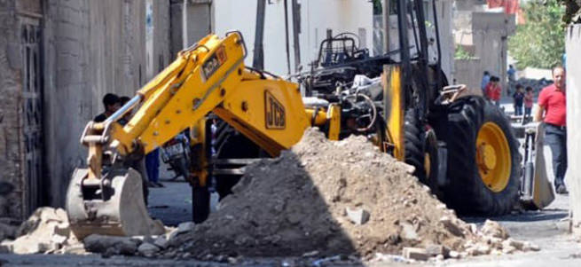 Kaymakam Kadir Güntepe'den hendekçi belediyeye büyük ders