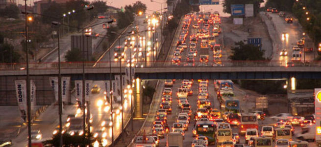 İstanbul trafiği için teknolojik çözüm önerileri
