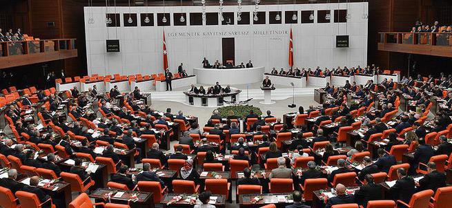 Doğum yapan memur ve işçilere yeni haklar