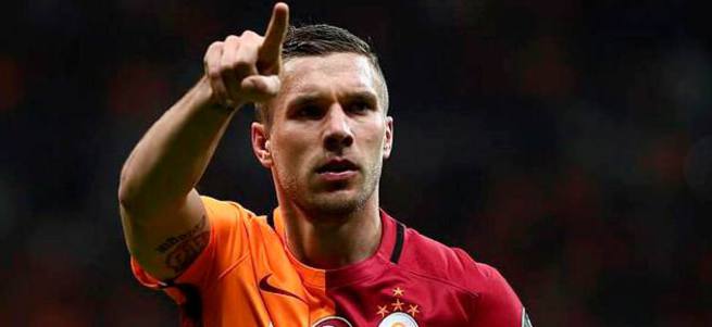 Poldi'ye servet!