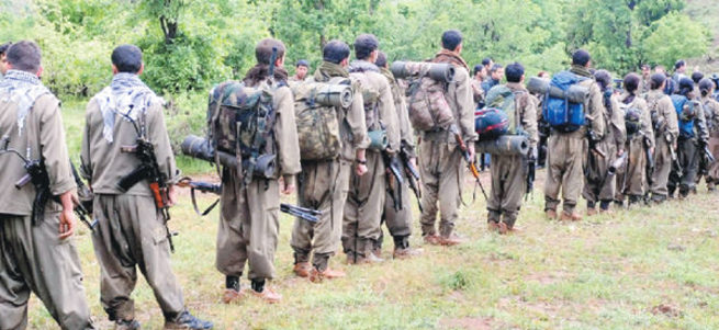 Karayılan'ın başı sıkıştı