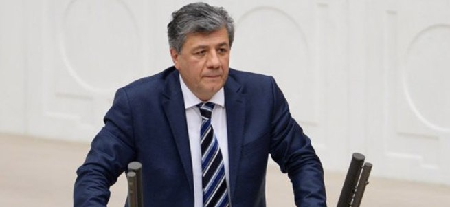 Mustafa Balbay Cumhuriyet’ten kovuldu!
